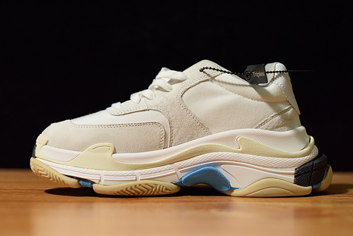 Ba*len*cia*ga triple s white suede 500597 w0971 9000