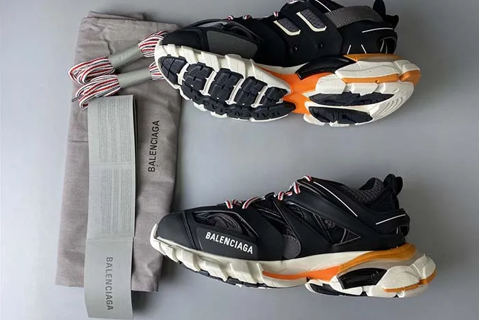 Ba*len*cia*ga track 3.0 542436-w1gb7-2019