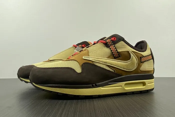 Travis Scott x Nike Air Max 1 DO9392 200