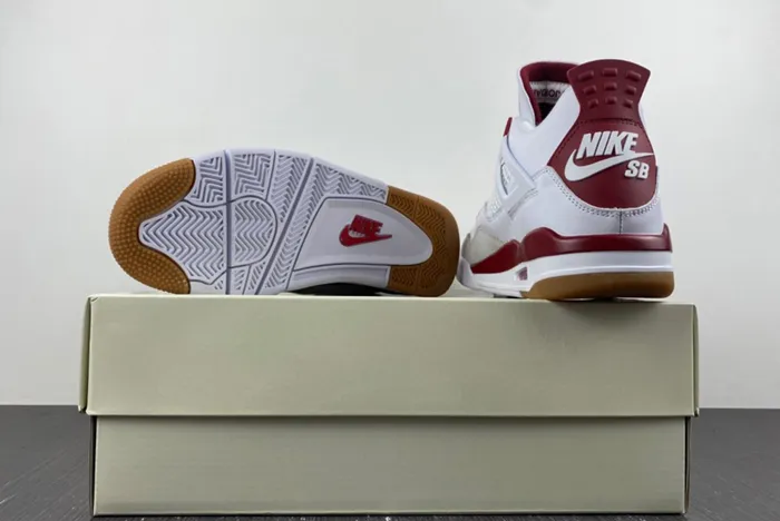 Nike SB x Air Jordan 4 DR5415-160