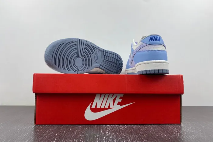 DUNK LOW FN0323-400