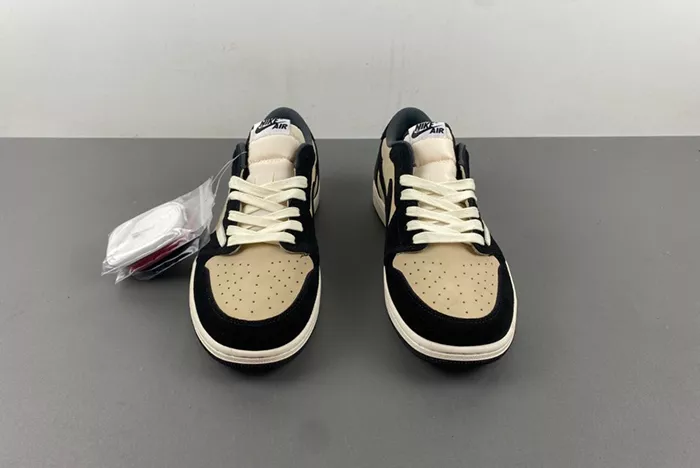Travis Scott x Air Jordan 1  DM7866-201