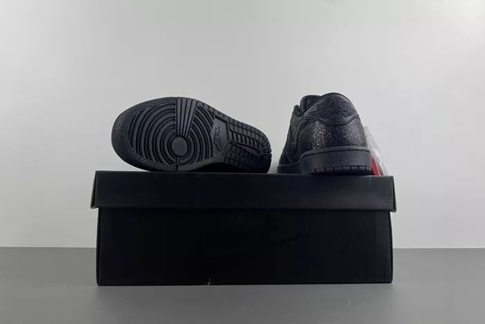 Travis Scott x Air Jordan 1 DM7866--282